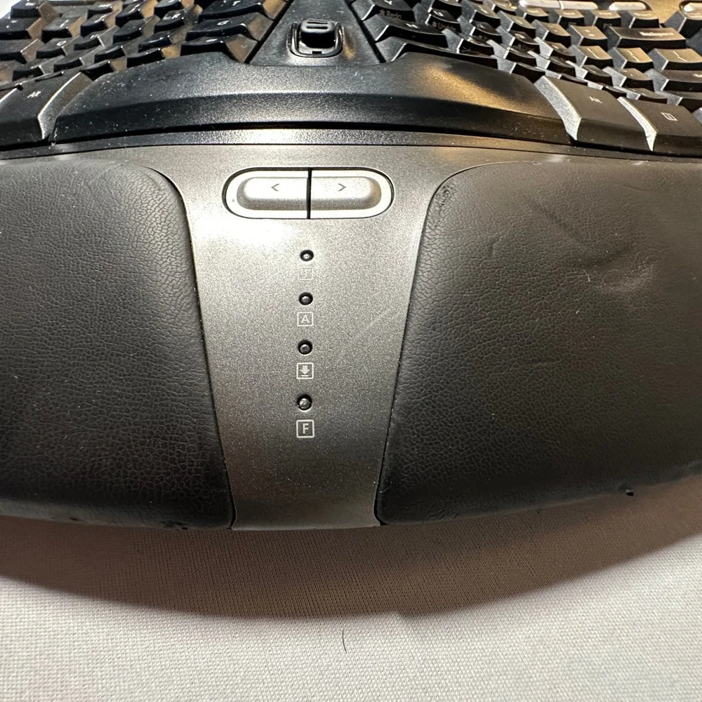 Microsoft Natural Ergonomic Keyboard 4000 v1.0 KU-0462‎ Wired USB Black